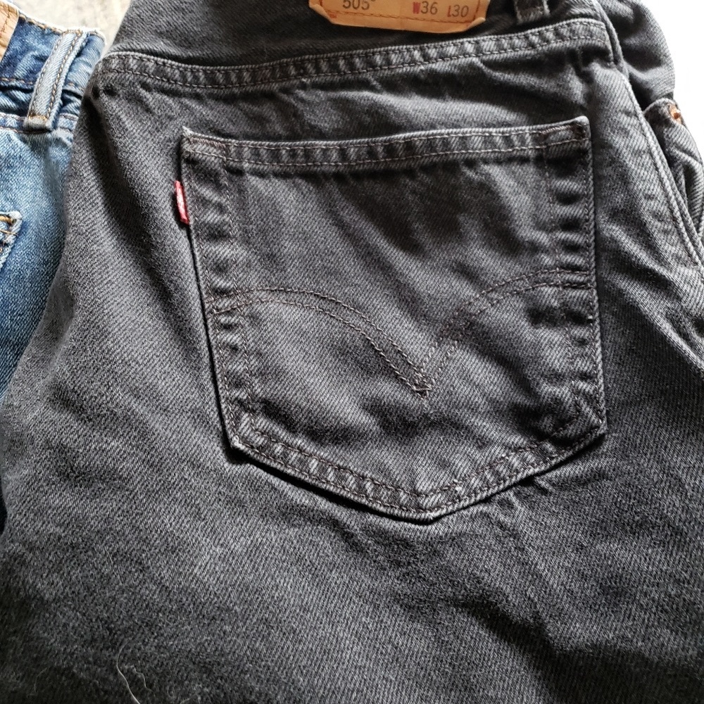 Levi's